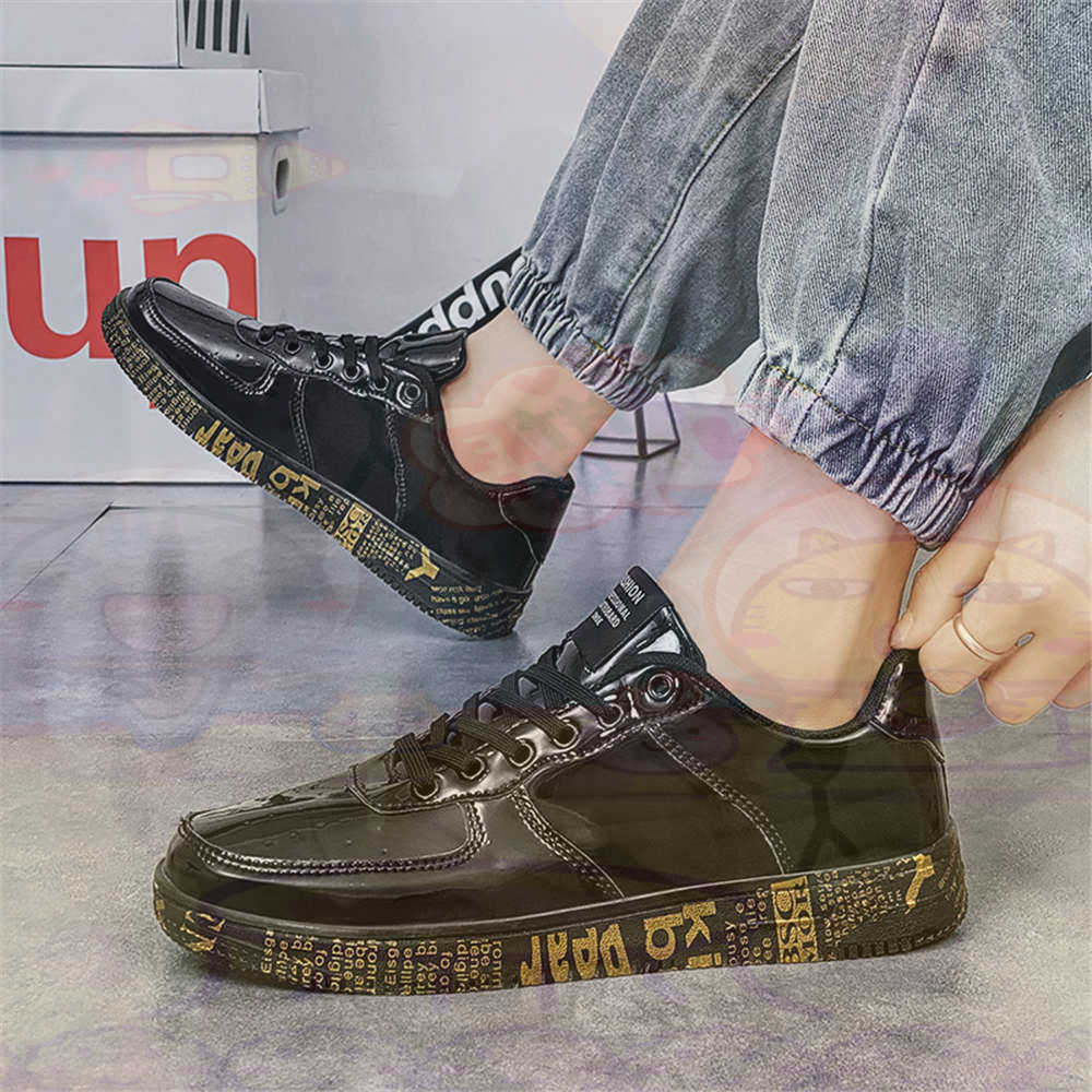 Round Foot Size 45 Sneakers Wh - огляд і ціна Luxury Lifestyle Team